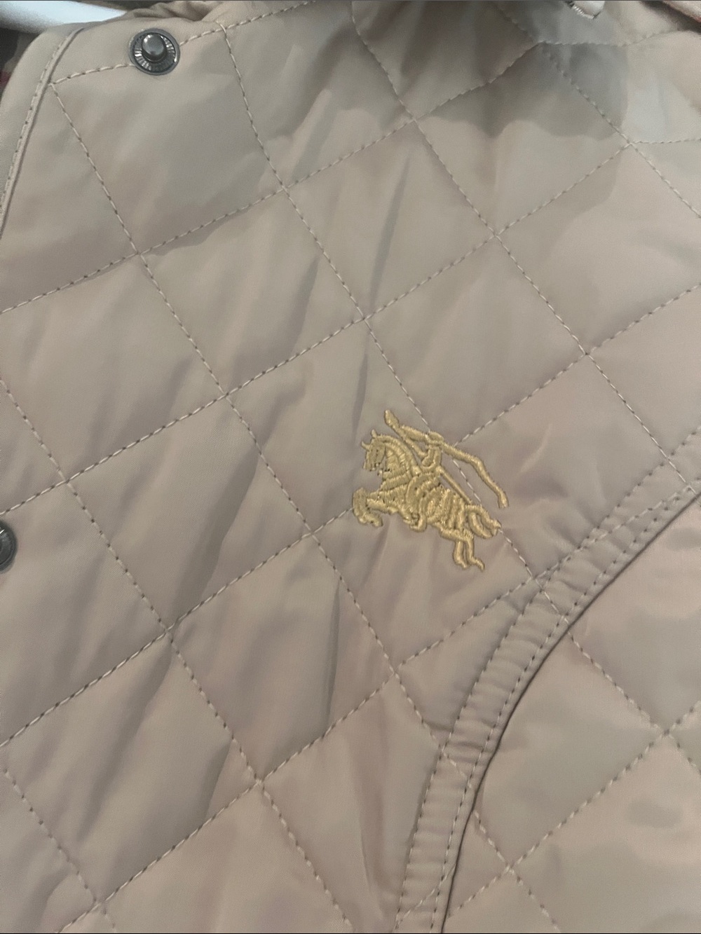 Burberry Quilted Beige Puffer Coat with Signature Check Lining - Picture 6 of 10